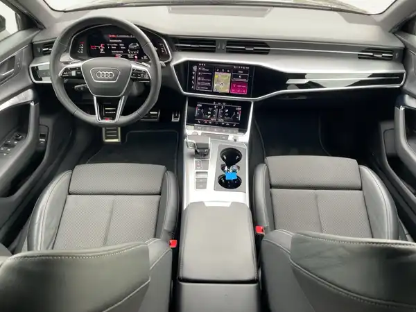 AUDI A6 AVANT (10/18)
