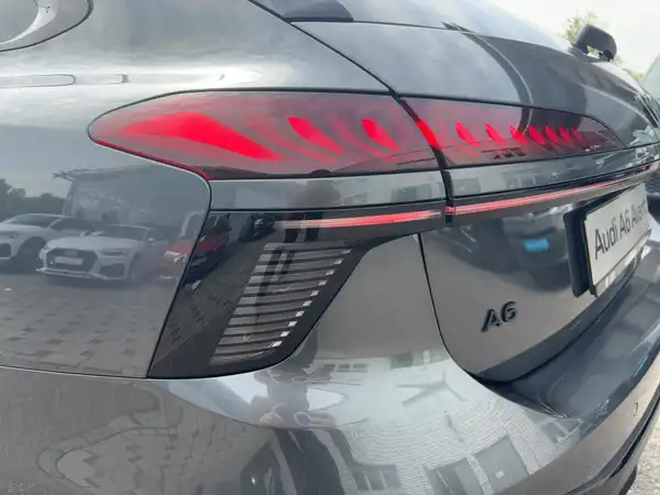 AUDI A6 AVANT (16/17)