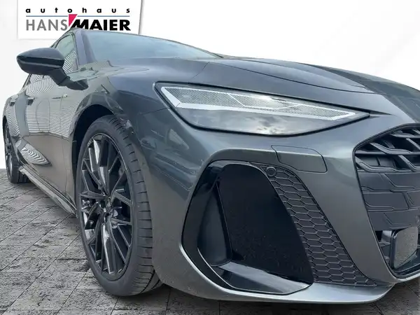 AUDI A6 AVANT (7/17)