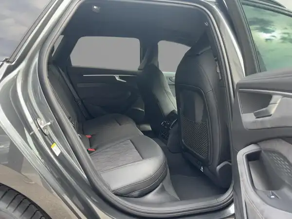 AUDI A6 AVANT (9/17)