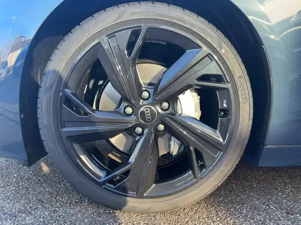 AUDI A6 AVANT (17/17)