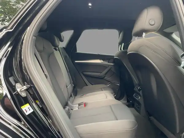 AUDI Q5 (9/14)