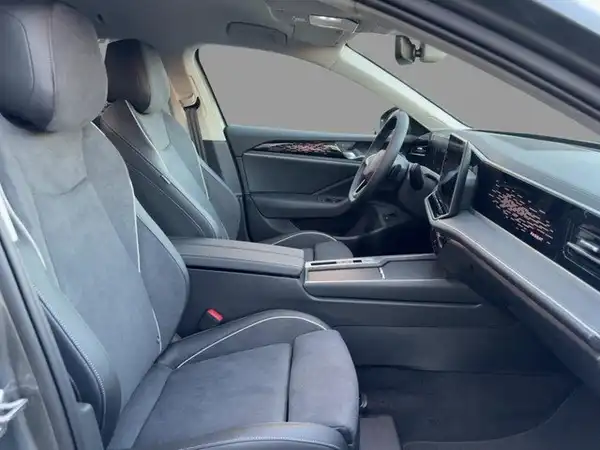 VW PASSAT (8/13)
