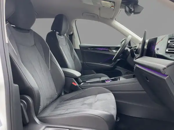 VW TIGUAN (8/13)