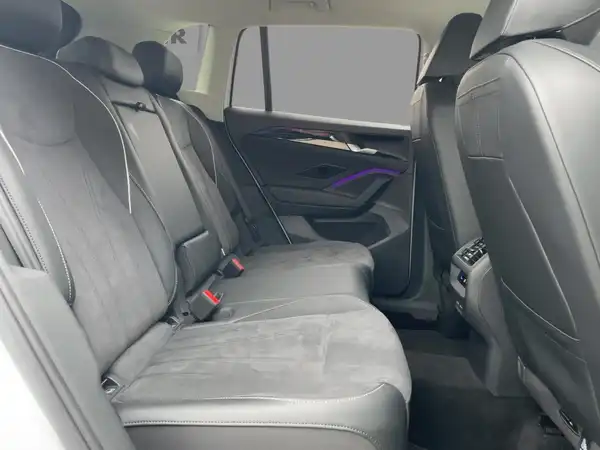 VW TIGUAN (9/13)