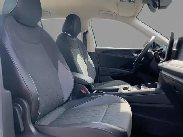 VW TIGUAN (8/13)