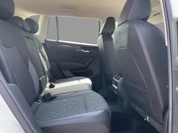 VW TIGUAN (9/13)