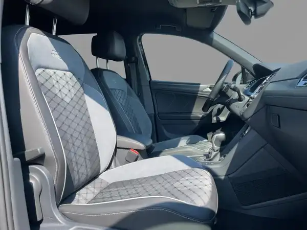 VW TIGUAN (8/13)