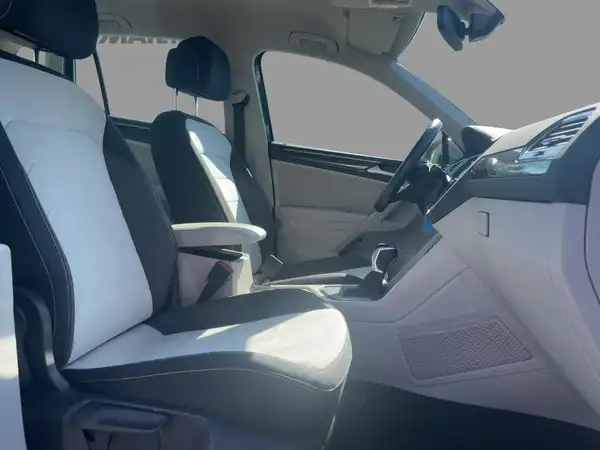 VW TIGUAN (8/14)