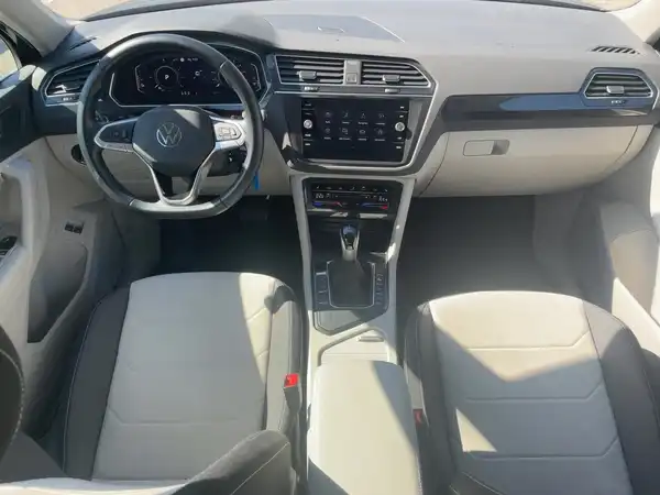 VW TIGUAN (10/14)