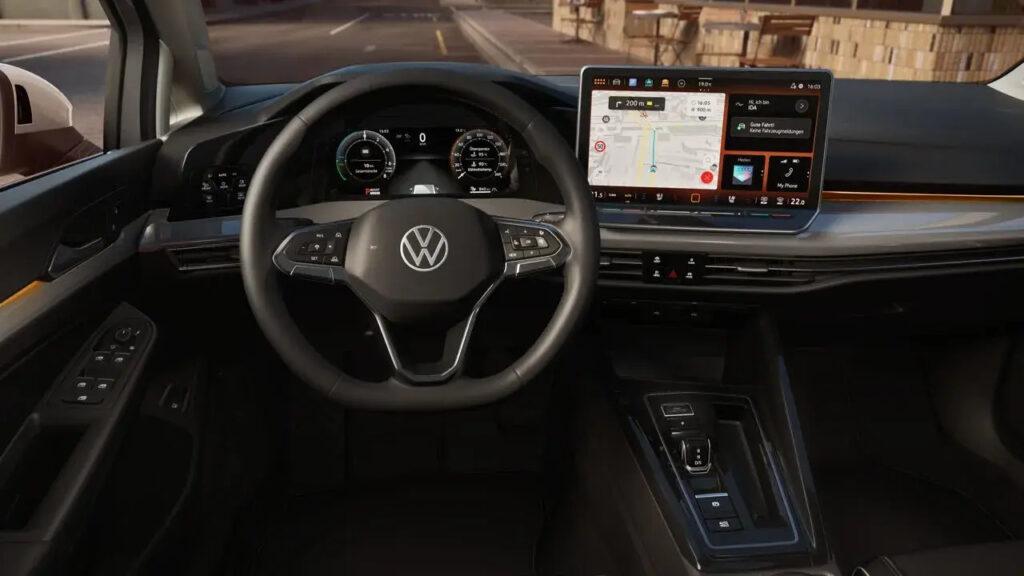 Der VW Golf 28 Der VW Golf - vw golf digital cockpit autohaus hans maier d6940d2858