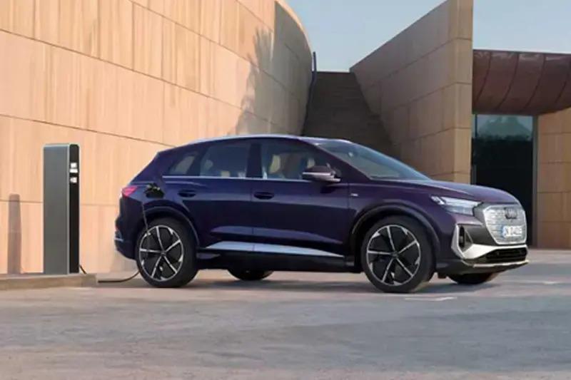 Der Audi Q4 e-tron - Audi Q4 etron seitlich Autohaus Hans Maier Erding 76275797a0