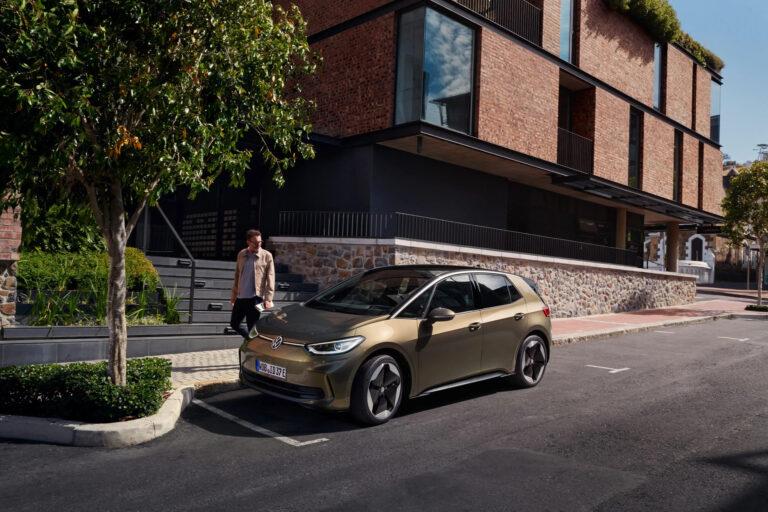 Der ID.3 - ID 3 Aussenaufnahme Autohaus Hans Maier Erding 4ae0ba58e8