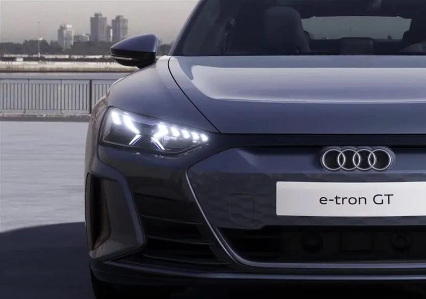 Der Audi e-tron GT quattro - LED Scheinwerfer f6ae171ce5