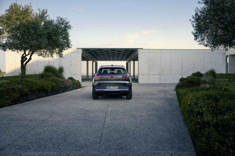 Der neue ID. Cross 35 Der neue ID. Cross - vw id cross heck autohaus hans maier