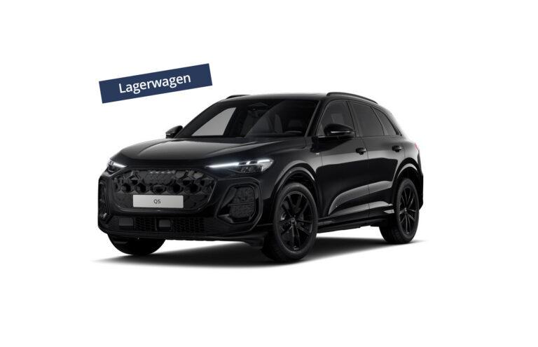 Schwarzer Audi Q5 SUV mit schwarzem Kühlergrill und schwarzen Felgen vor weißem Hintergrund